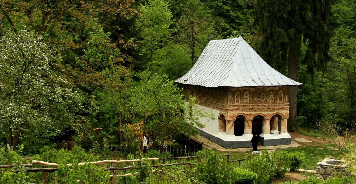 Sfânta Mănăstire Jgheaburi Sfânta Mănăstire Jgheaburi
