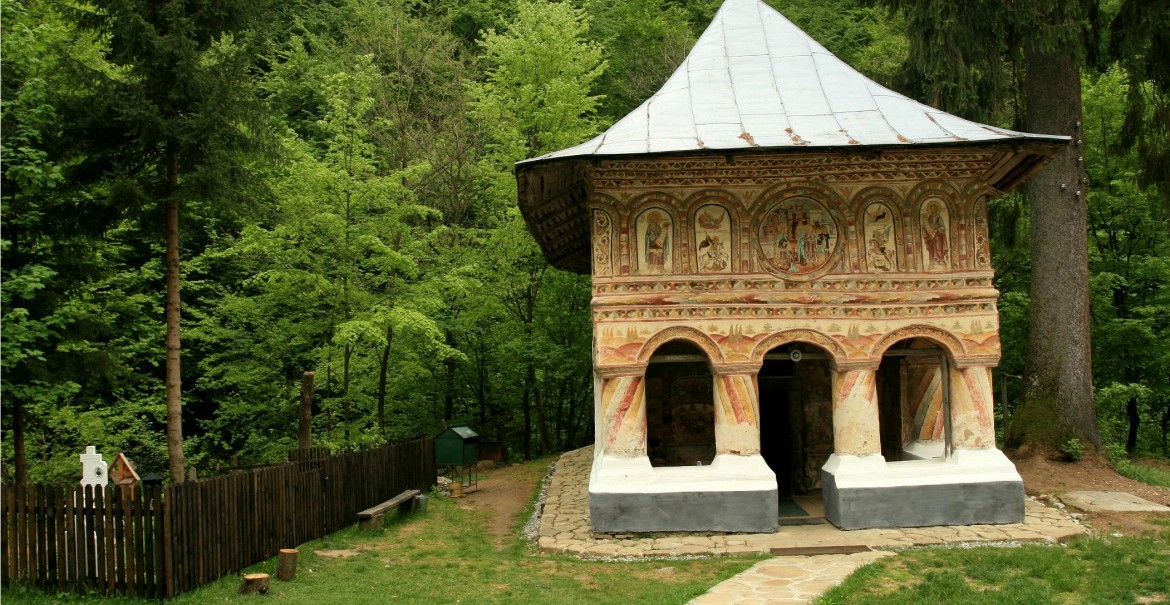 Biserica Sfintei Mănăstiri Jgheaburi Biserica Sfintei Mănăstiri Jgheaburi